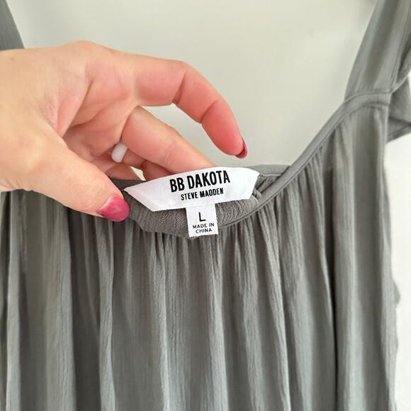 BB Dakota Tiered Ruffled Sleeveless Scoop Neck Maxi Maternity Dress Green L - Picture 7 of 10